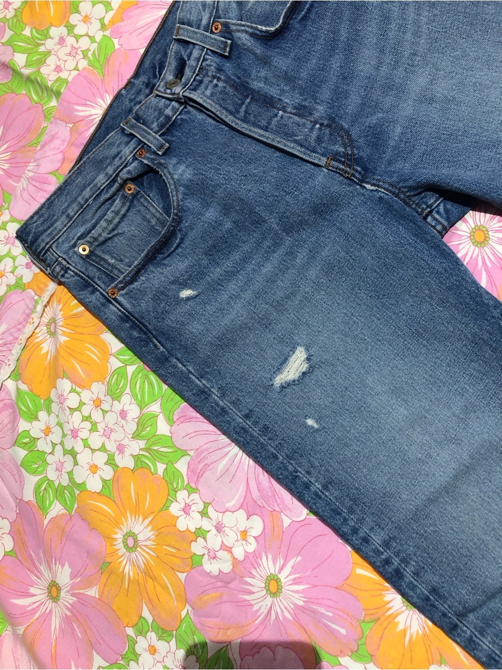 Levi's Premium 501 S 30x28 Skinny Jeans Distressed Button Fly - Picture 6 of 16